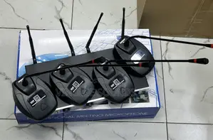 Shure M4 Wireless UHF Conference Wireless Meeting System