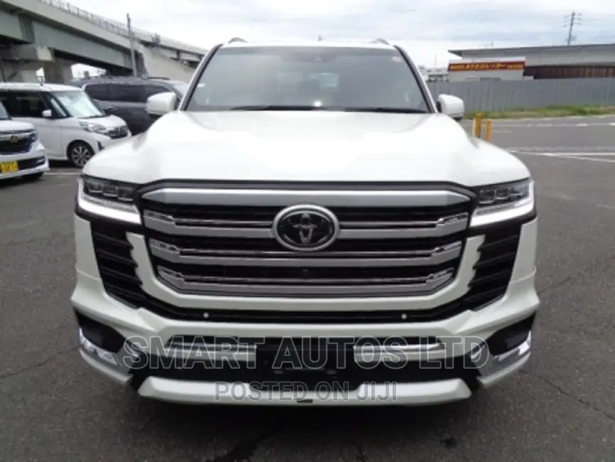 Toyota Land Cruiser 2021 Pearl