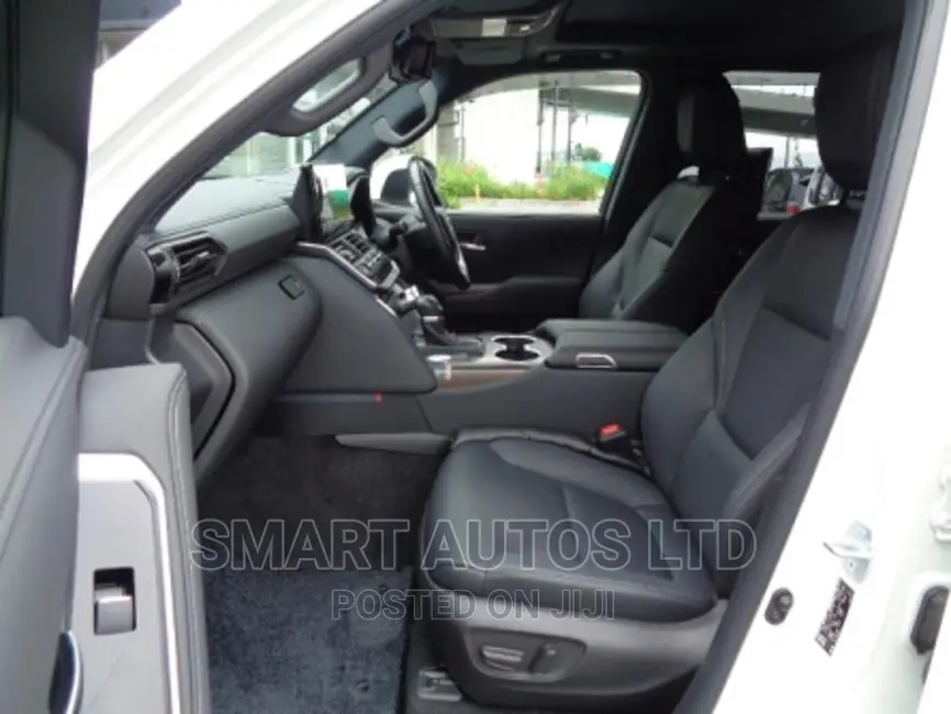 Toyota Land Cruiser 2021 Pearl