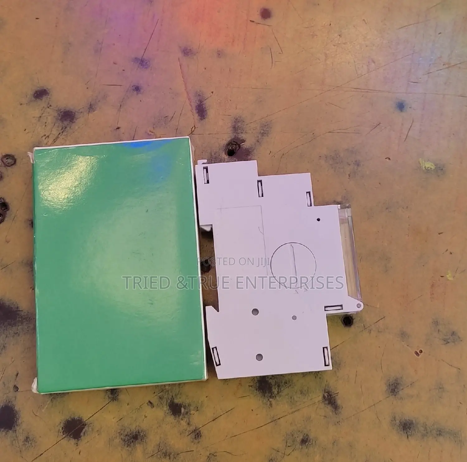 24hrs Analogue Timer ( Schneider)