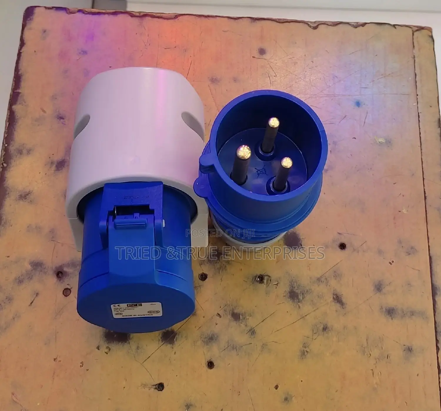32amp 3pin Industrial Sockets