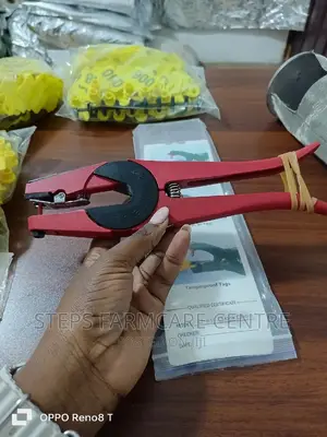 Ear Tagging Applicator