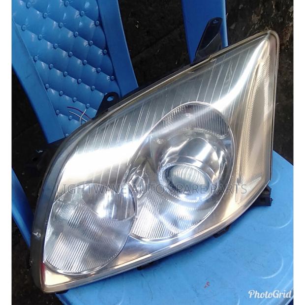 Toyota Avensis 2003/2005 Headlight Non-Xenon