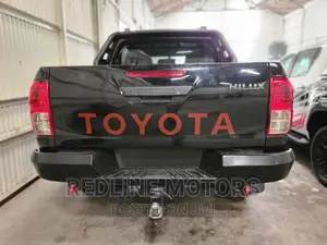 Toyota Hilux 2017 Black