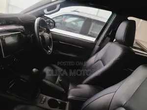 Toyota Hilux 2017 Black