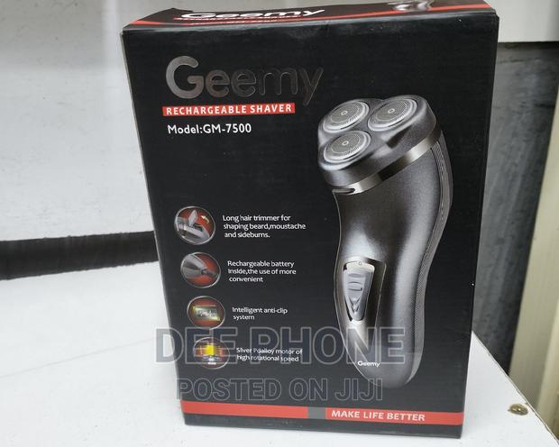Geemy Rechargeable Shaver and Smoother - thumbnail 2