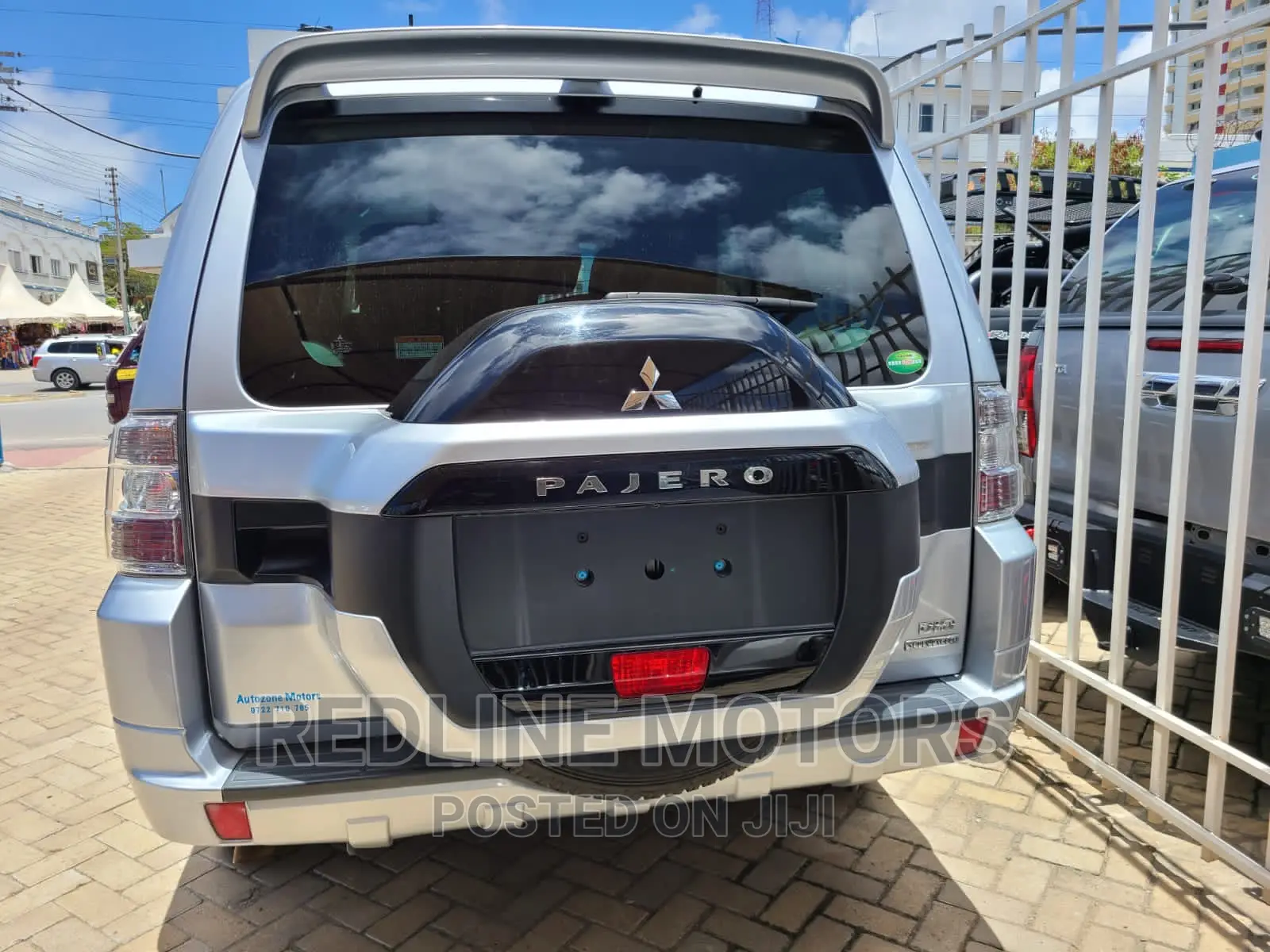 Mitsubishi Pajero 2017 Silver