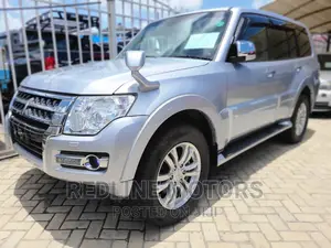 Mitsubishi Pajero 2017 Silver