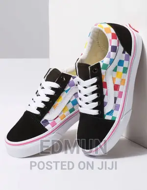 Unisex Skater Vans in Stock