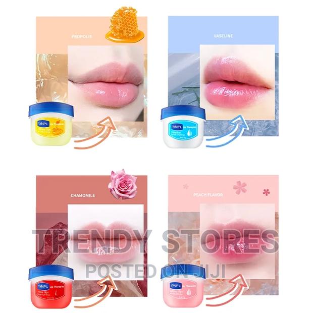 Moisturising Lip Balm - thumbnail 3