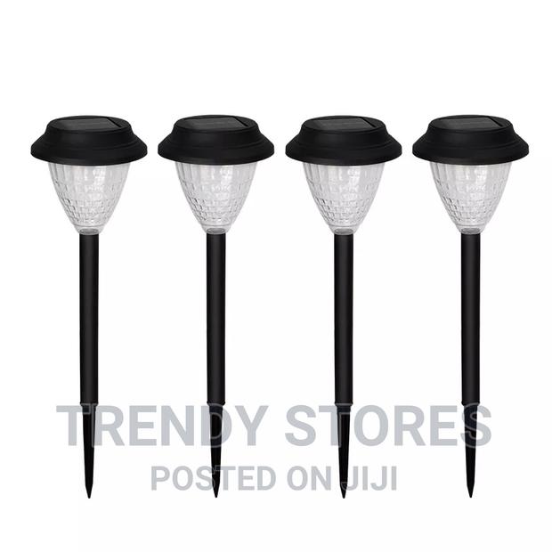 6pcs Colour Changing Solar LED Light - main view