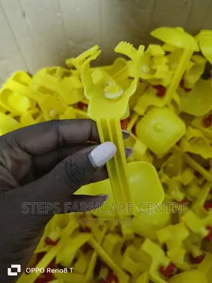 Colourful Automatic Chicken Nipple Drinkers