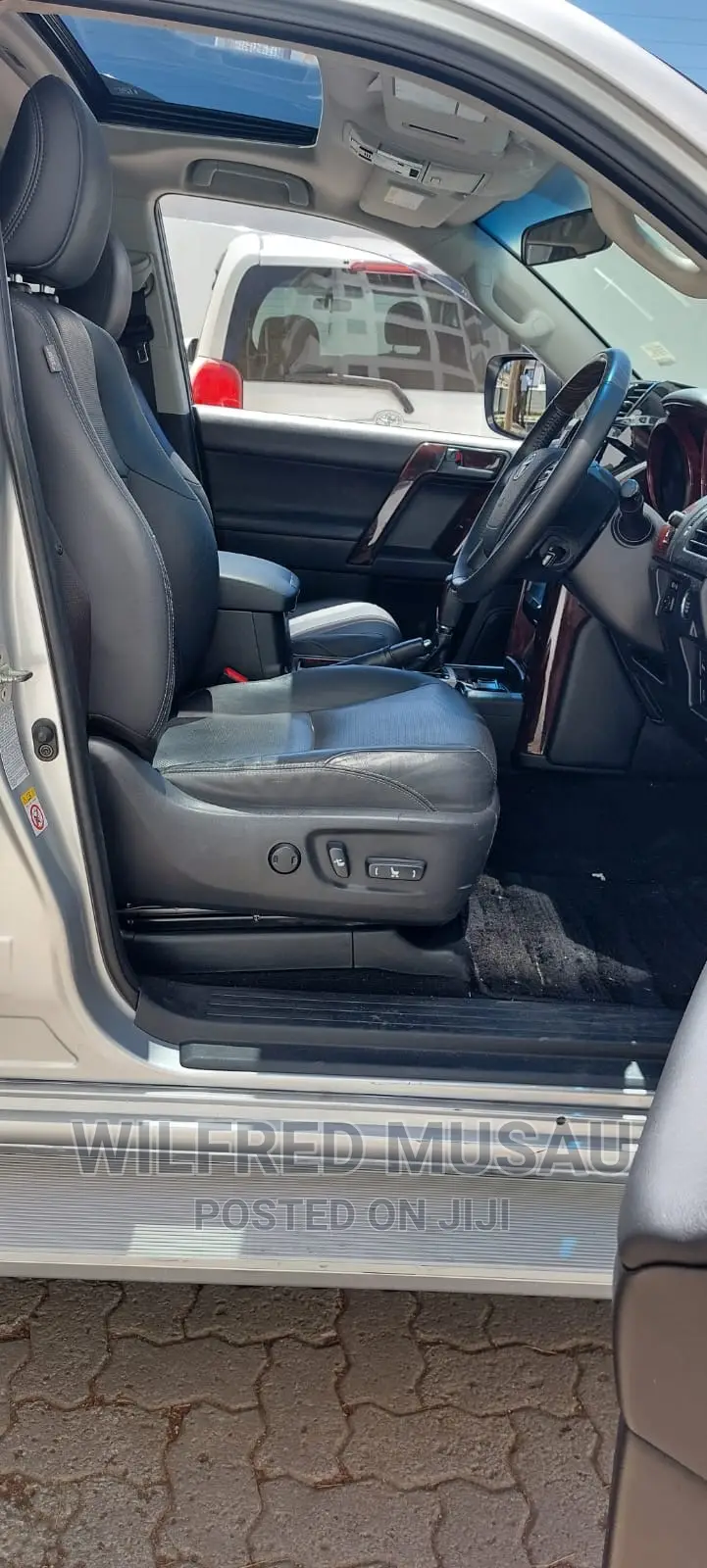 Toyota Land Cruiser Prado 2017 Silver