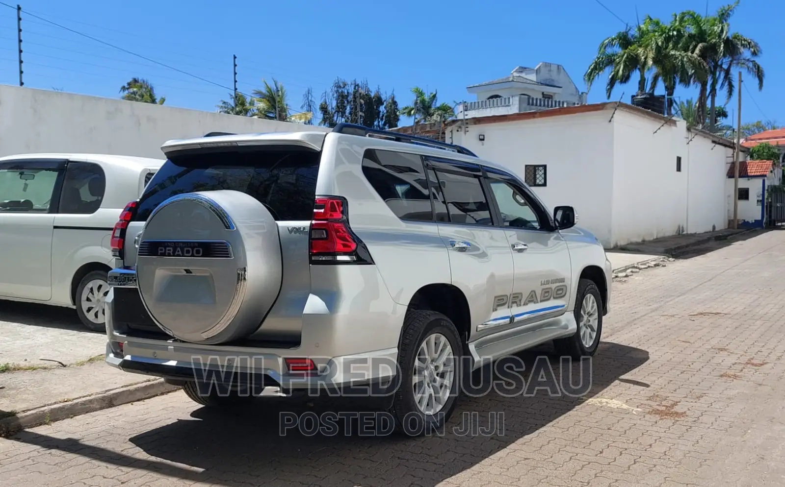 Toyota Land Cruiser Prado 2017 Silver