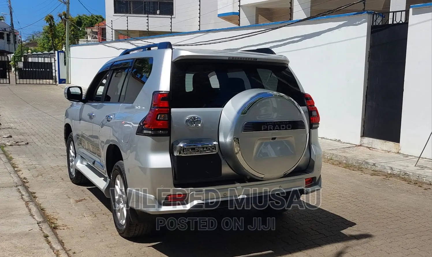 Toyota Land Cruiser Prado 2017 Silver