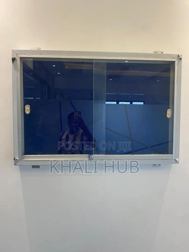 Glass Sliding Pin Board