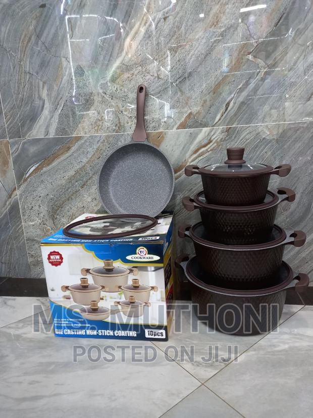 10pc Die Cast Cook and Serve Pots - main view