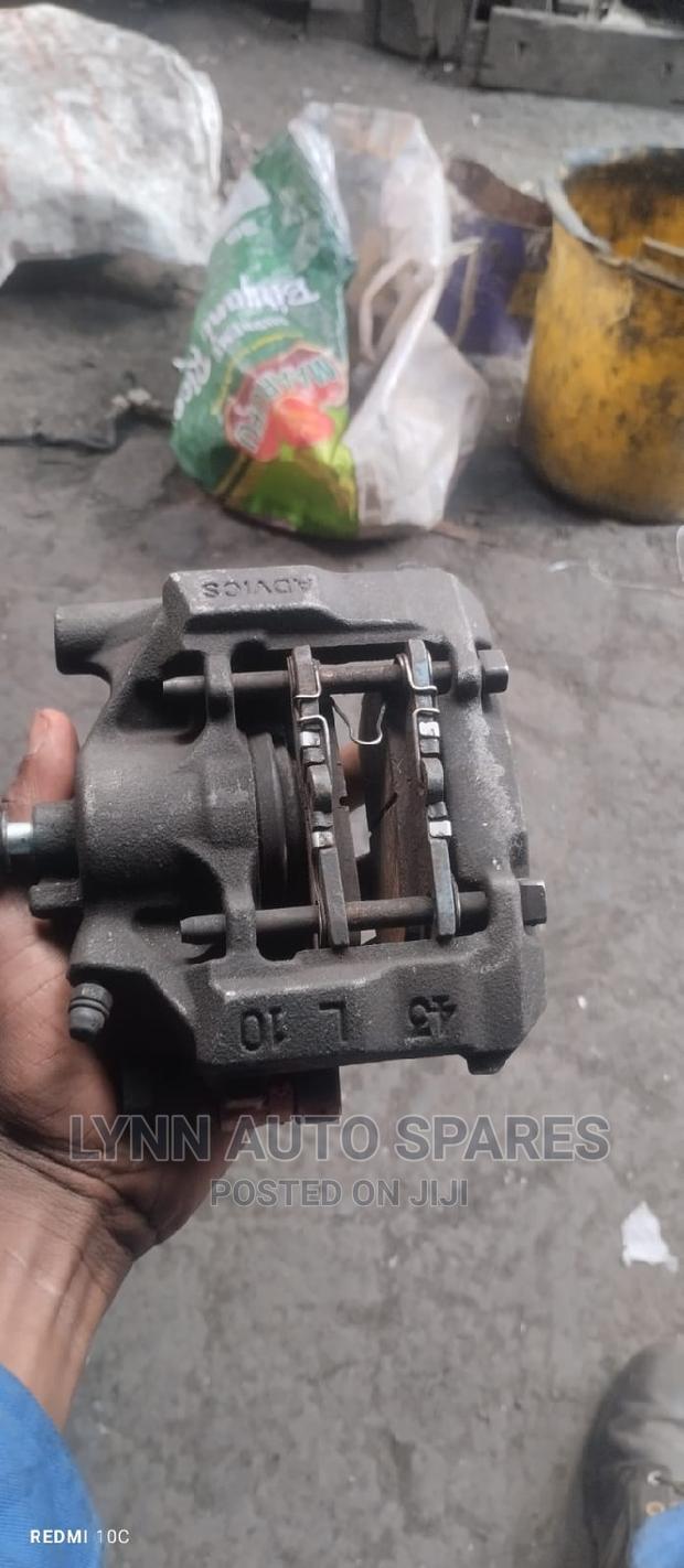 Toyota Mark X Rear Caliper - thumbnail 2