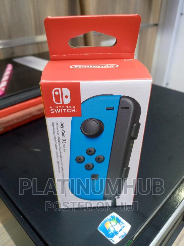 Joy-Con [R] Nintendo Switch - main view