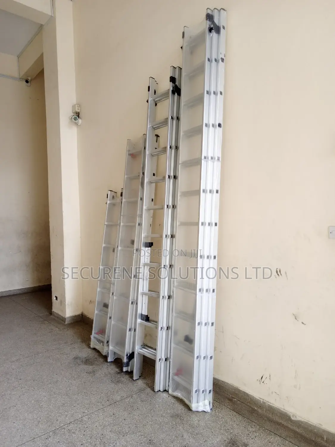 Aluminum Triple Extension Ladders Diff Sizes Offer