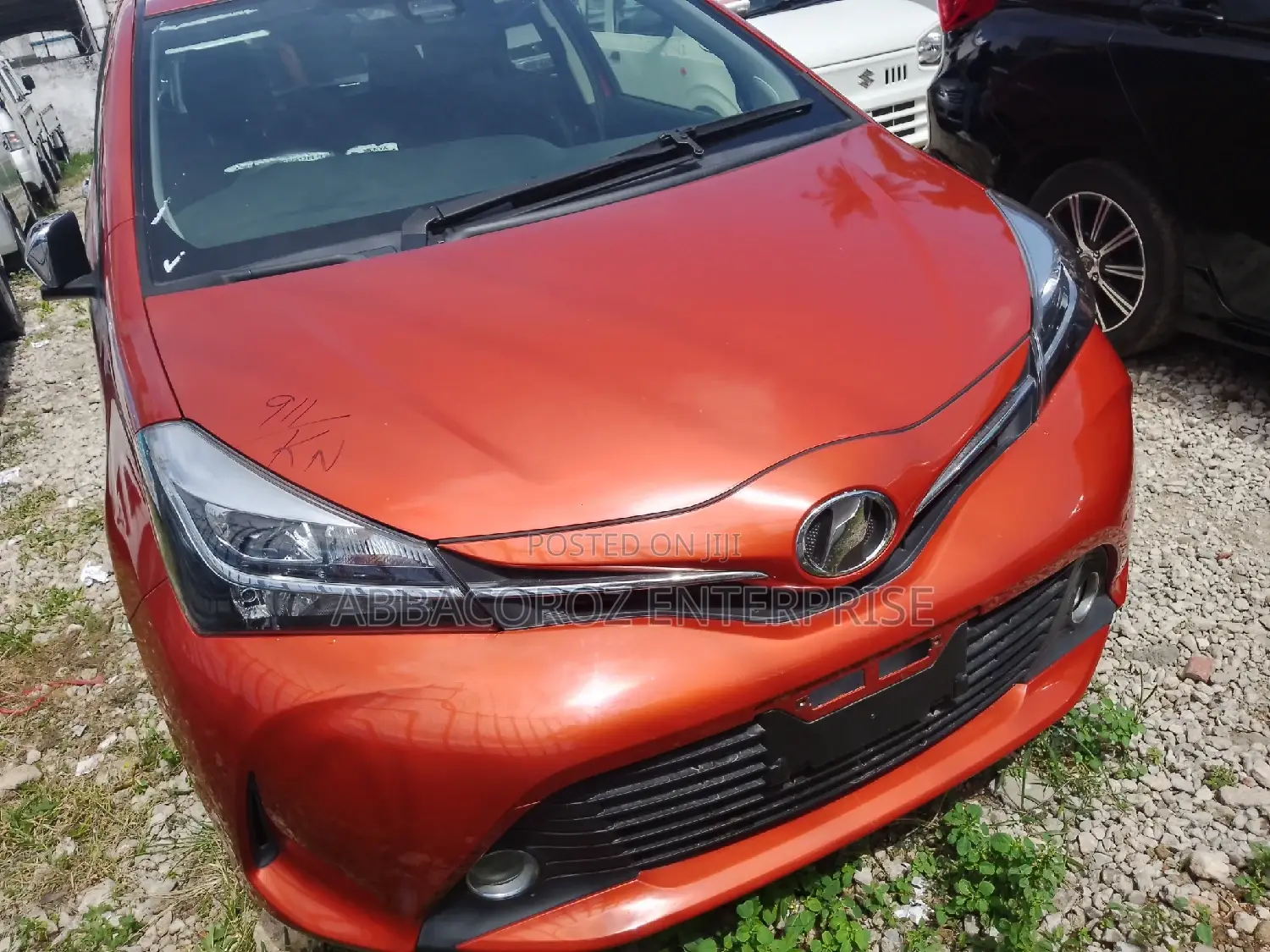 Toyota Vitz 2016 Orange