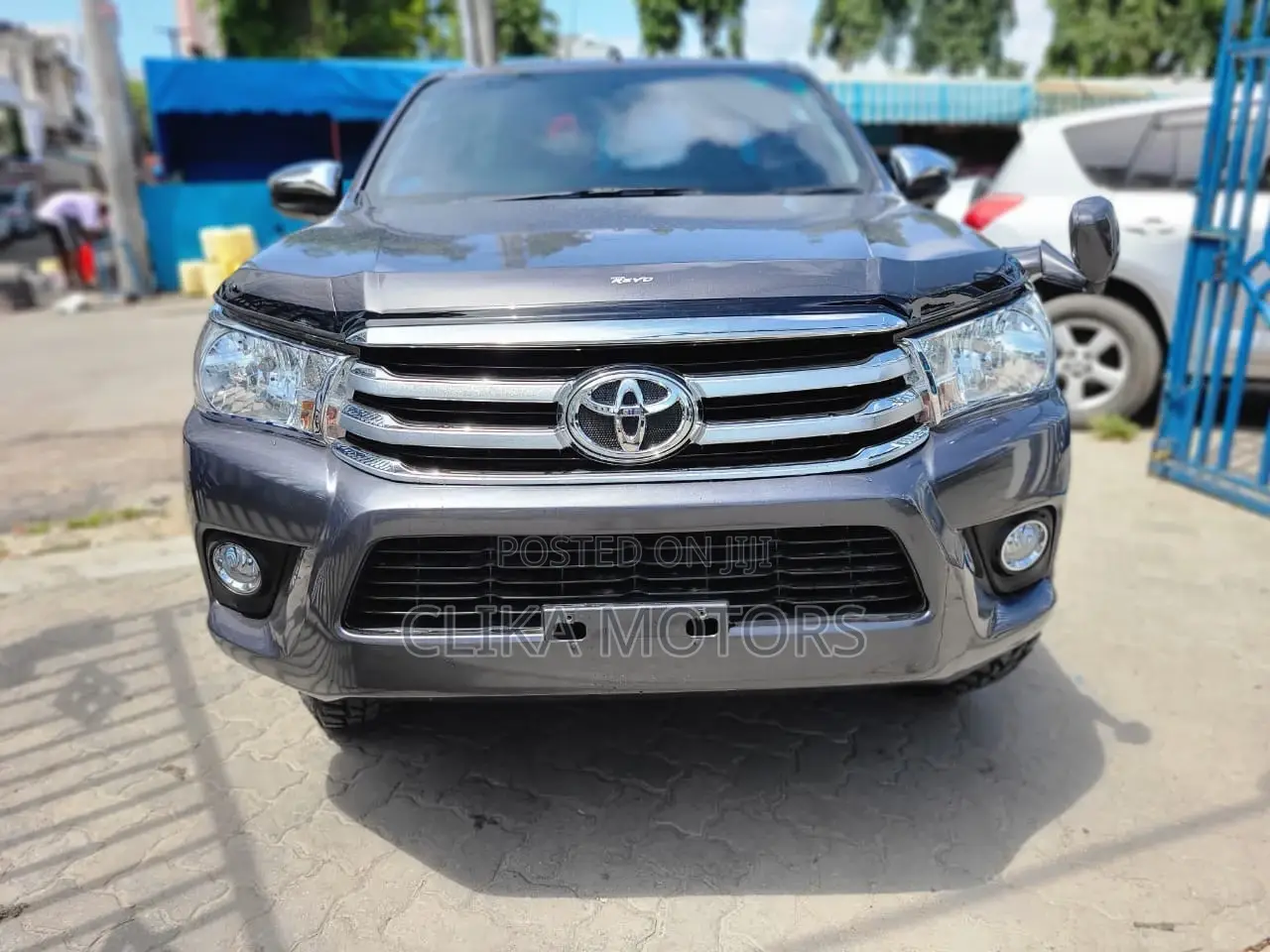 Toyota Hilux 2016 Gray