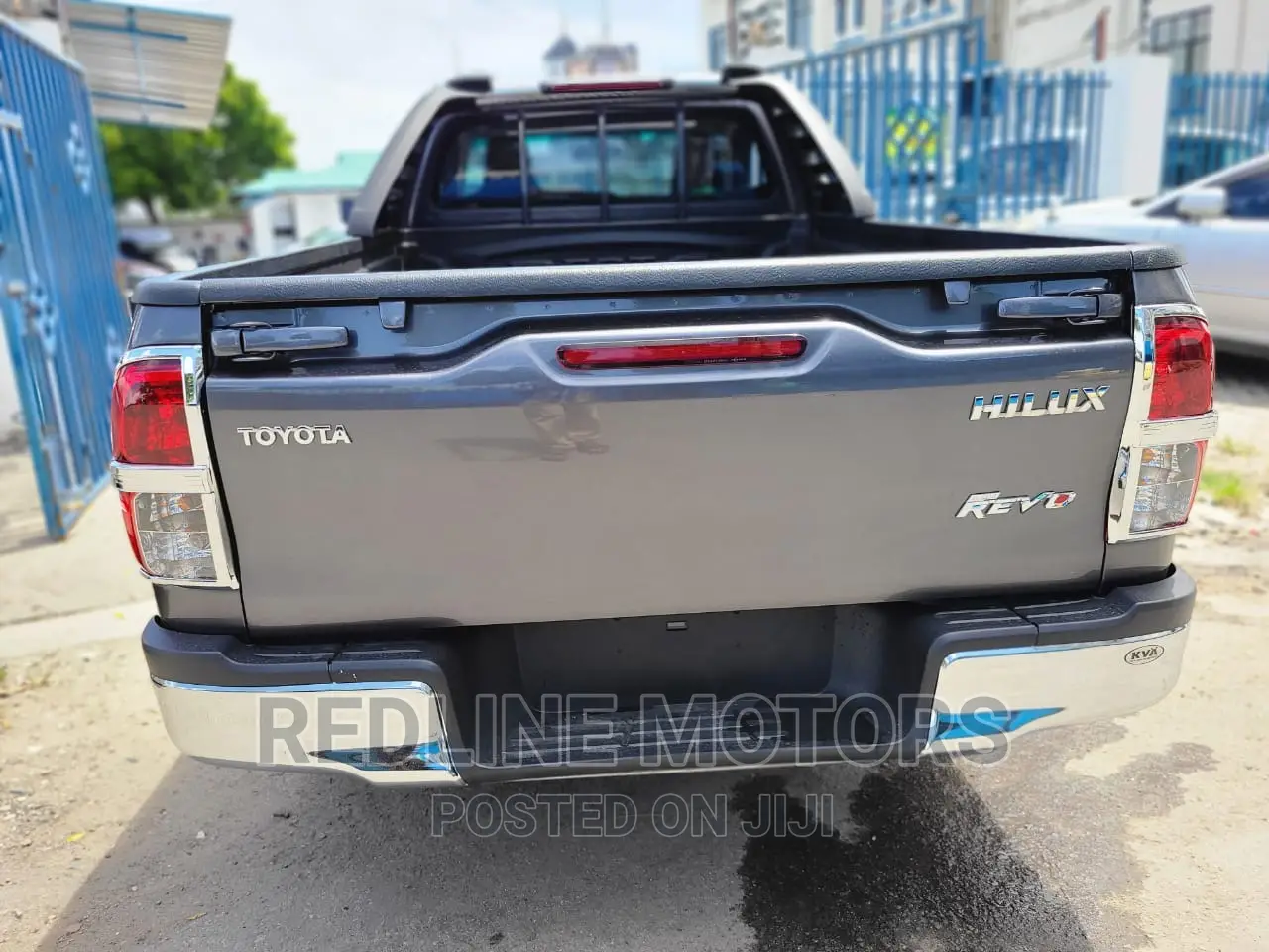 Toyota Hilux 2016 Gray