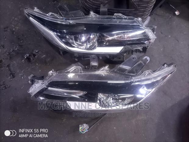 Toyota Premio 2017 Headlight Xenon