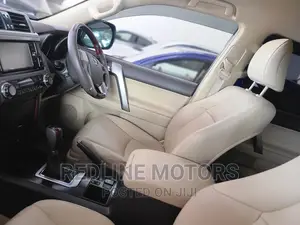 Toyota Land Cruiser Prado 2017 Red