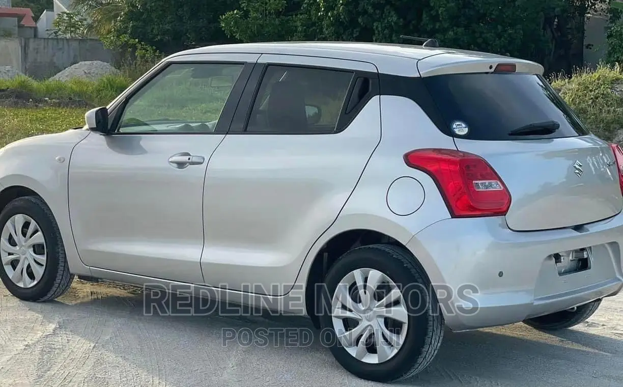Suzuki Swift 2017 Silver
