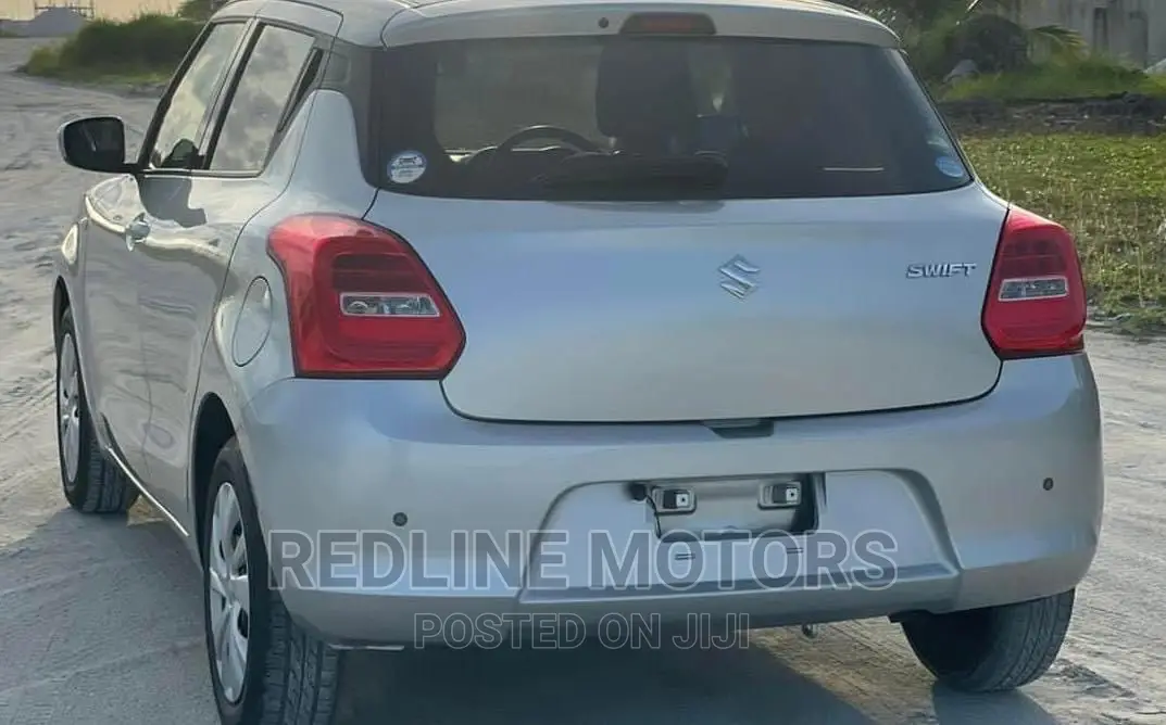 Suzuki Swift 2017 Silver