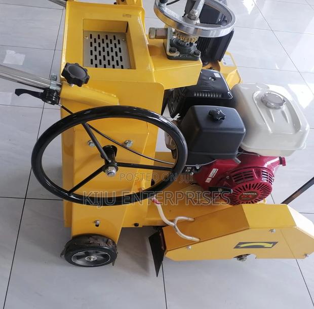 Floor Cutter and the Blade - thumbnail 3