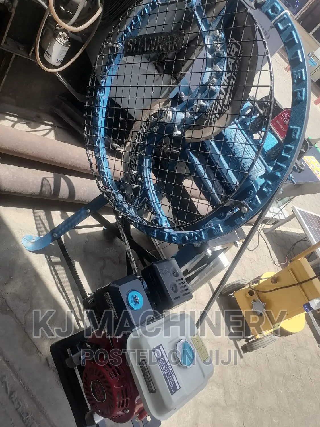 Petrol Powered Chaff Cutting Machine-Agricultural Equipments