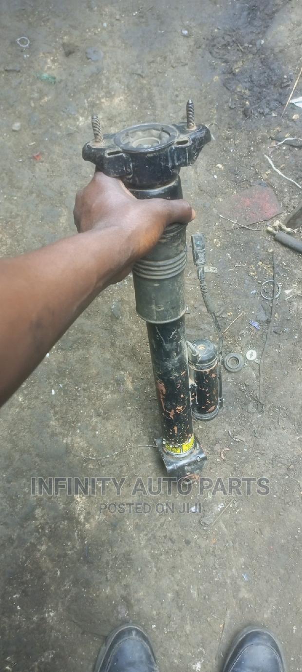 Mercedes Benz Gl X164 Rear Shocks.
