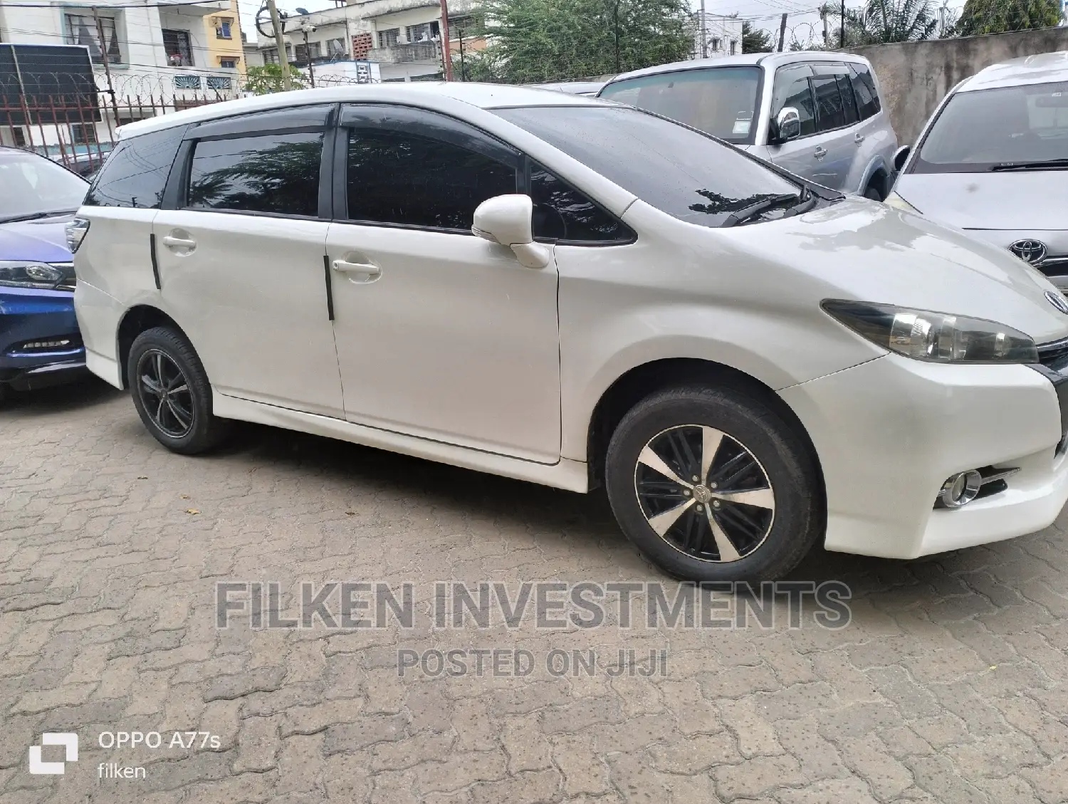 Toyota Wish 2013 White