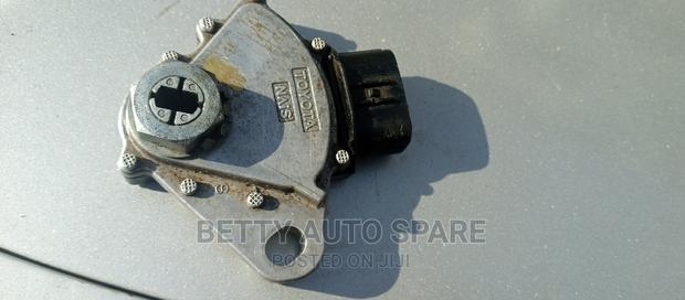Toyota Prado 150 Gearbox Switch - thumbnail 3