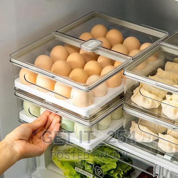 Transparent Egg Box With Lid Size: 30*20.5*8cm
