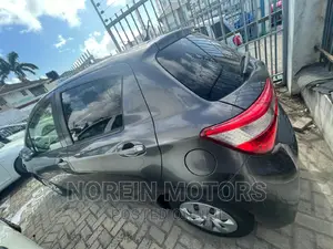 Toyota Vitz 2017 Gray