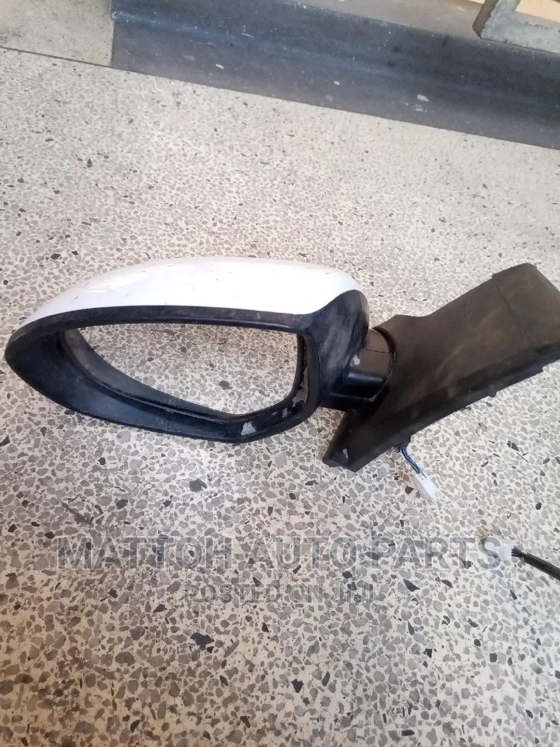 Side Mirror Demio 2008/2010 Without Indicator