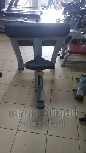 Preacher Bench, Commercial Bench