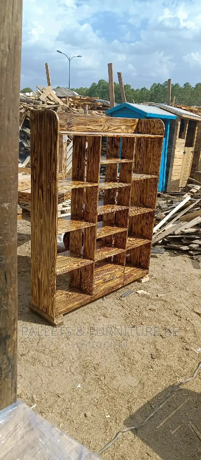 Smocked Shoe Rack