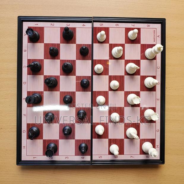 Brains Chess Board Game-Foldable Magnetic - main view