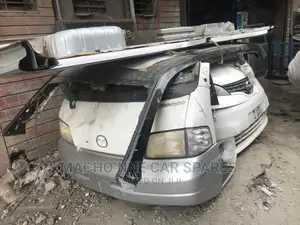 Mazda Bongo / Vannet Nosecut