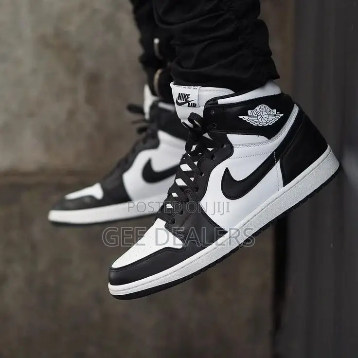 Jordan 1 Sneakers