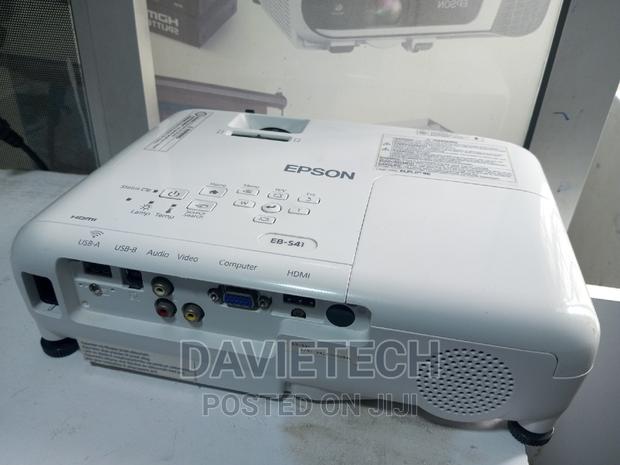 -- EPSON Eb S41 Ex-Uk Projector, Available