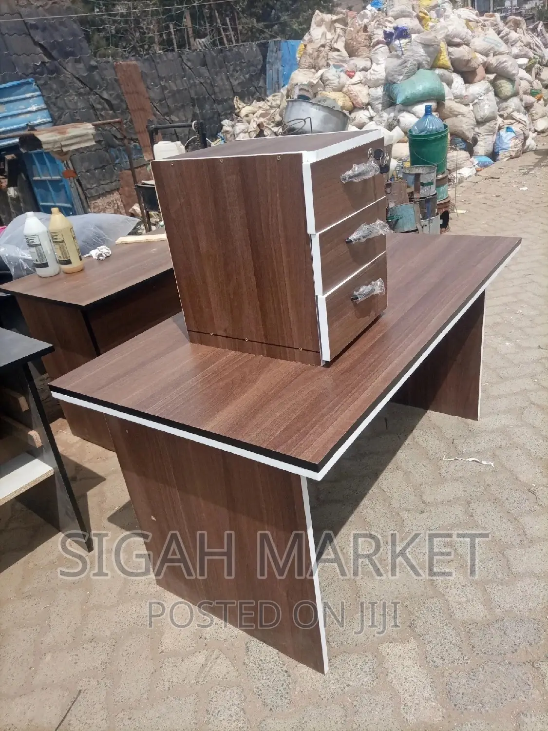 1.4m Office Desk Office Desk Office Desk Office Desk