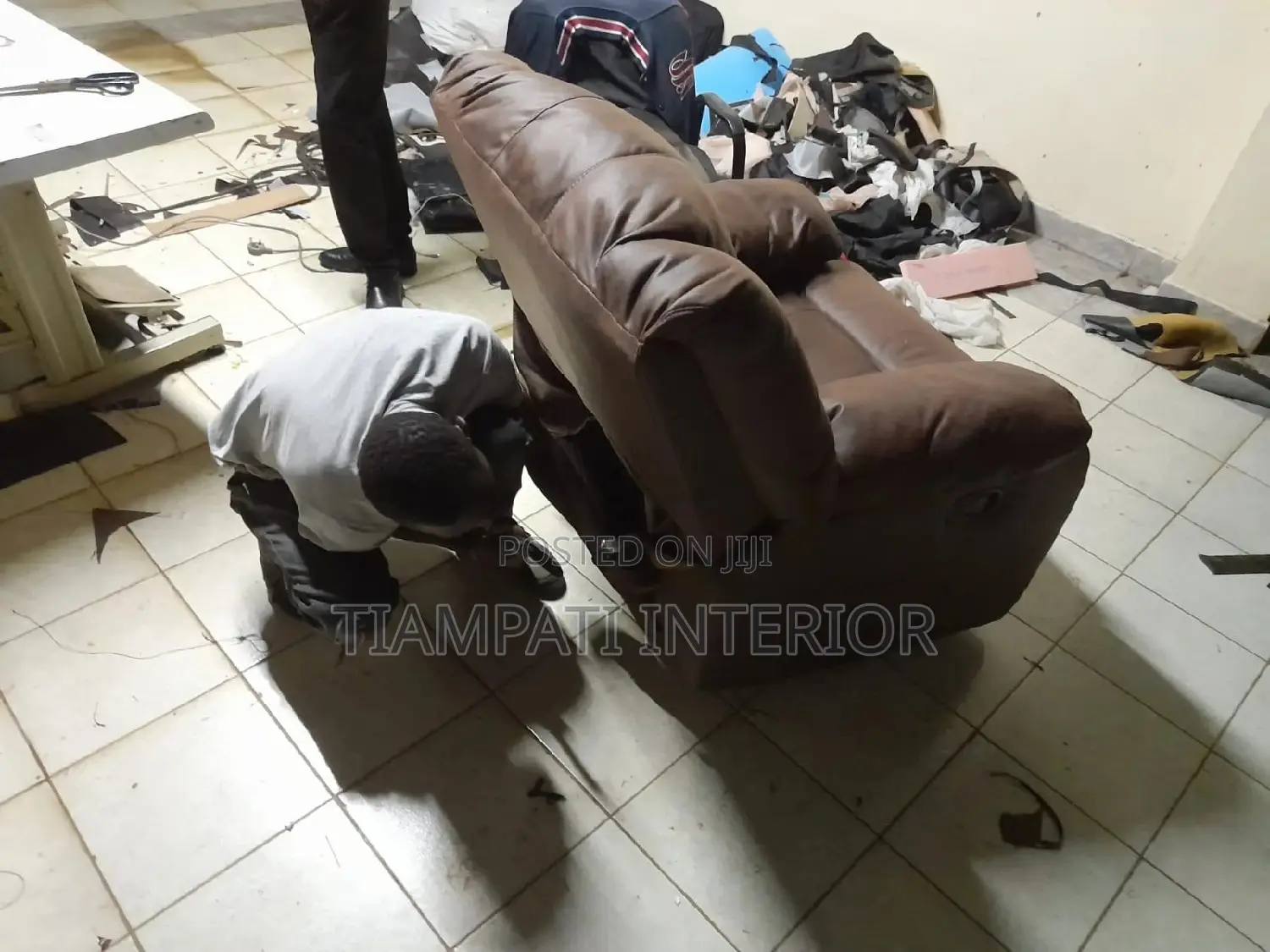Sofa Sets Dye, Repairs, Upholstery And Refurbish