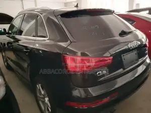 Audi Q3 2016 Black