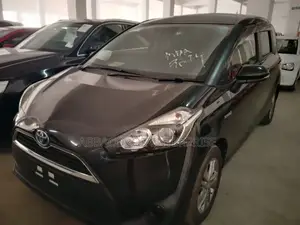 Toyota Sienta 2016 Black