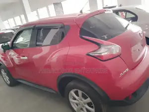 Nissan Juke 2015 Red